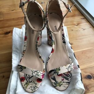 SCHUTZ Flower Sandals 7.5 Jeannine Platform